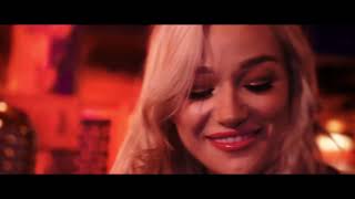 Claudia Buckley - Feelin Single, Seein Double (Official Video)