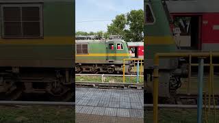 It’s powerful locomotive @MrAlp #ytshorts #railwayenthusiast #railway #traindrivers #traintravel