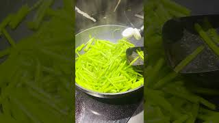 EASY! 🇹🇭 ✨Would you eat water spinach? ✨  ➡️➡️➡️ #shortvideo #short #shorts