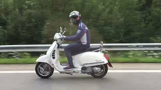 Crossing the alps on a Vespa 300 GTS Yacht Club