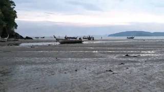 Ao Nang low tide, finding our boat