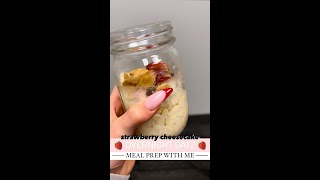 Strawberry Cheesecake Overnight Oats | 5 min Meal Prep