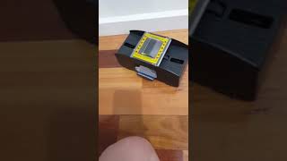 How to use an automatic card shuffler