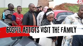 WATCH: KZN Gospel Artists Visit Zanele Mbokazi’s Family With Words of Comfort