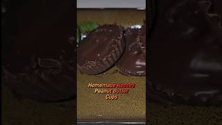 Easy Homemade Reeses Peanut Butter Cups #reeses #peanutbutter