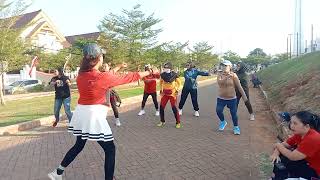 Zumba Class di Lapangan Syech Yusuf Gowa, Instruktur Kasma Maharani Makassar