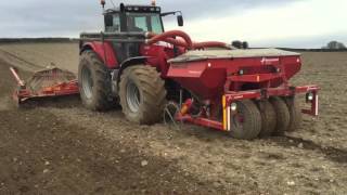 MF 8470 & six metre one pass.