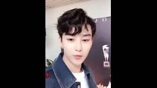 171228 UNIQ Yixuan Weibo Story update