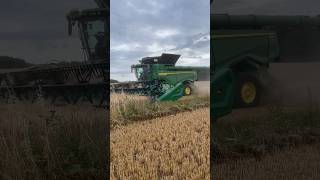 Monster X9-1100 & 45ft Draper header cutting barley #johndeere #combineharvester #harvest