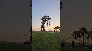 TOO SMOOTHE #BACKFLIP #santamonica #CALISTHENICS #gymnasticflips #FRISBEE #shorts