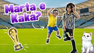 ZOEY PARTICIPANDO DA AULA DE FUTEBOL DO THEO!! - Escola Juventus nos Emirados Árabes