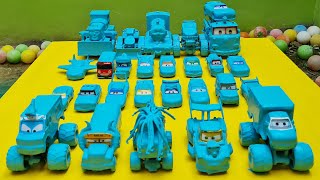 Clean up muddy minicars & disney car convoys! Play in the garden