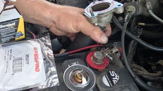 Replacing thermostat on ford taurus / mercury sable 3.0 liter