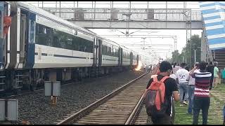 Bhopal station par vande Bharat train me aag lagi