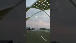 Situasi menjelang malam di jembatan Bogeg