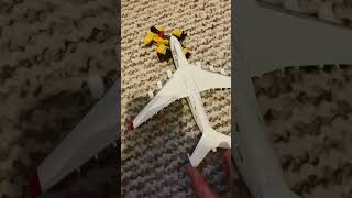 Airlines flight, 556 #plane #aviation #stopmotion #planecrash #Cool ￼￼