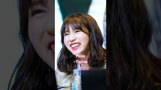 Kpop idols with gummy smiles!