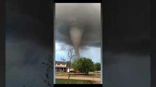 HORRIFIC TORNADO MOMENTS CAUGHT ON CAMERA #tornado #storm #windstorms