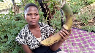 Village Girl Nakato Juliet Abaletedde Ekikolokomba Ky amatooke Abalaga Enkozesa