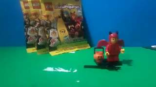 Minifigure series 16 opening