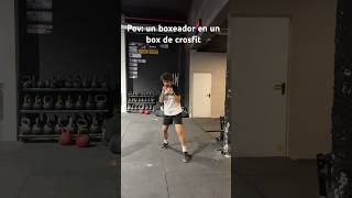 Pov: un boxeador en un box de crosfit