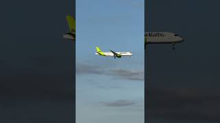 Air Baltic landing Birmingham