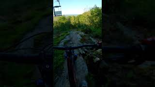 Blasting through the chunk #shorts #mtb #downhillmtb #bikepark  #mountainbikepark #mtbpark #downhill