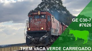 Trem vaca verde carregado com dupla de GE C30-7 passando por Val de Palmas (JVP)-SP