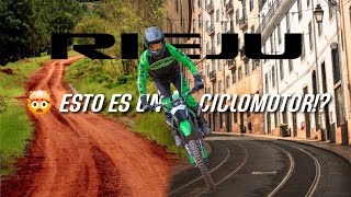 ¿Cómo puede un ciclomotor ser TAN divertido!? - Rieju eTango