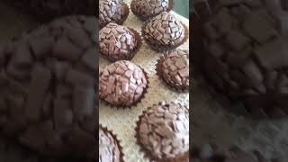 Complete a frase: Tudo o que queria agora depois do almoço era ... Eu começo: Um brigadeiro!