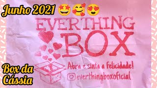 Everthingbox Junho 2021 - Caixinha recheada 🥰 veio até perfume 😍 amei demais 💕