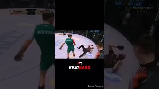 Referee got disconnected with that smashing kick to the head #ref #referee #headshot #headkick #ko