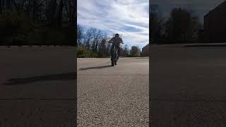 😲E-Bike fly by 28 mph 🚲💨🔥🔥-MagiCycle 52v fat tire. #ebike