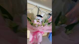 Buket Wisuda #buketwisuda #bouquet #buketboneka #kado #kadocantik #kadocewek