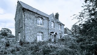 Abandoned farm with everything left behind (urbex)