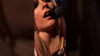 Avril Lavigne - Tomorow - Live at The Roxy Theatre 2007