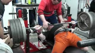 Bench_Press_Training-Monster_Garage_Gym