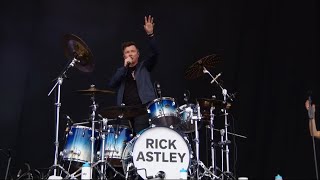 Rick Astley | Highway to Hell (Live)