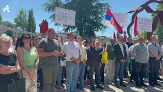 Protest u severnom delu Mitrovice, gradjani se protiva otvaranju glavnog mosta za saobraćaj