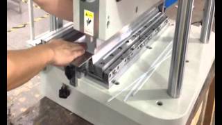 Metal cutting machine