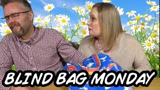 Blind Bag Monday - Episode 210