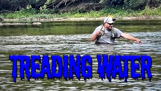 Wading the Great Miami River for some bass!