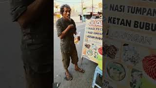 Praktis Orgil : ke Penjual Nasi Pecel #berbagi #umkm #berbagikebaikan