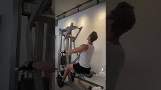 Chest supported row