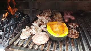 Asado, Mollejas, Tripa. PARRILLA ARGENTINA. Asado de Domingo. En vivo.