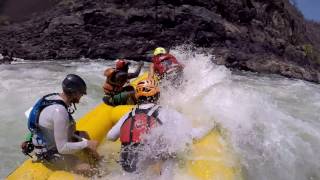 Rafting Stairway to Heaven, class IV rapid, Zambezi River