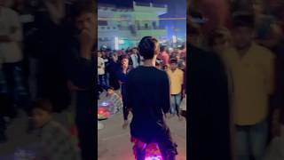 पब्लिक में Kamar Damage हो गया || 😅🥰😊.#dance #shorts #video