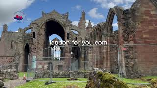 Melrose Abbey // Аббатство Мерлоуз