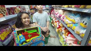 Toys Shopping_Fran Fran