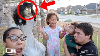 DECORATING OUR HOUSE FOR HALLOWEEN!! | VLOG